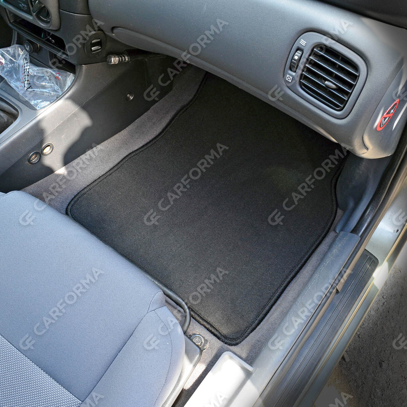 Ворсовые коврики на Nissan Almera 2 (N16) 2000&nbsp;-&nbsp;2006 в Саратове