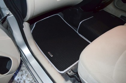 Ворсовые коврики на Mitsubishi Colt Plus VI 2004 - 2012 в Саратове