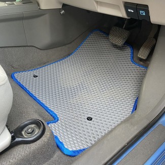 Коврики на Nissan Leaf (ZE0) 2009 - 2012 в Саратове