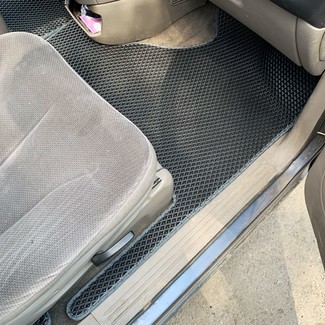 Ворсовые коврики на Chrysler Voyager (RG) 2000 - 2008 в Саратове