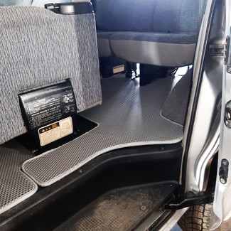 Ворсовые коврики на Mitsubishi Delica 4 1994 - 2007 в Саратове