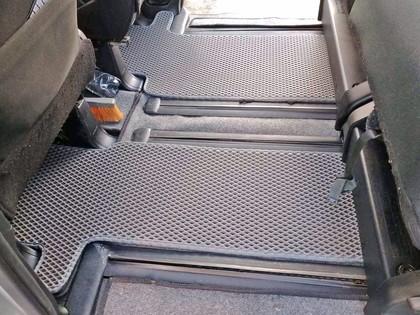 Ворсовые коврики на Toyota Voxy (R80) 2014 - 2021 в Саратове