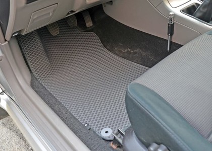 Ворсовые коврики на Subaru Forester II 2002 - 2008 в Саратове