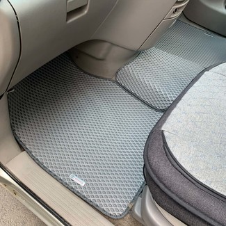 Ворсовые коврики на Toyota Estima II 2000 - 2005 в Саратове