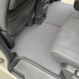 Ворсовые коврики на Nissan Serena (C26) 2010 - 2016 в Саратове