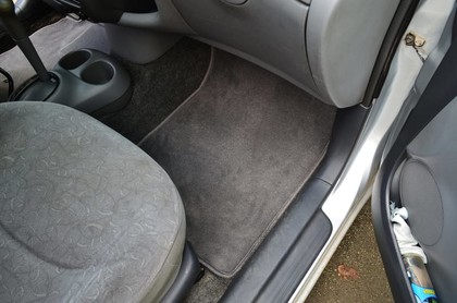 Ворсовые коврики на Toyota Yaris I 1999 - 2005 в Саратове