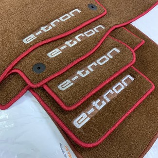Ворсовые коврики на Audi Q8 e-tron 2022 - 2025 в Саратове