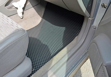 Ворсовые коврики на Subaru Forester II 2002 - 2008 в Саратове