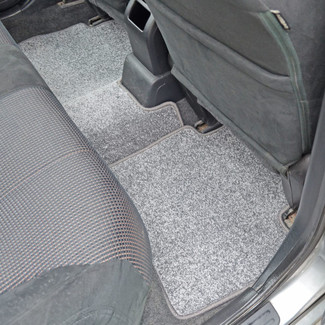 Ворсовые коврики на Nissan Tiida (C11) 2004 - 2014 в Саратове