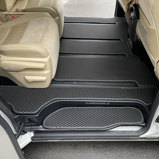 Ворсовые коврики на Toyota Vellfire (H30) 2015 - 2023 в Саратове