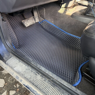 Ворсовые коврики на Jeep Grand Cherokee (ZJ) 1992 - 1999 в Саратове Ворсовые коврики на Jeep Grand Cherokee (ZJ) 1992 - 1999 в Саратове