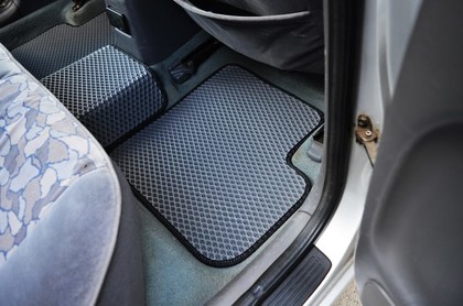 Ворсовые коврики на Toyota Avensis I 1997 - 2002 в Саратове