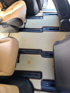 Ворсовые коврики на KIA Carnival IV корейская сборка 2020 - 2025 в Саратове