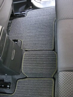Ворсовые коврики на Suzuki Grand Vitara III 2005 - 2016 в Саратове