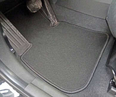Ворсовые коврики на BMW 2 Gran Tourer (F46) 2015 - 2026 в Саратове Ворсовые коврики на BMW 2 Gran Tourer (F46) 2015 - 2026 в Саратове