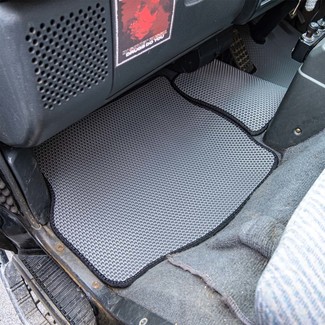 Ворсовые коврики на Mitsubishi Delica 3 1986 - 1999 в Саратове