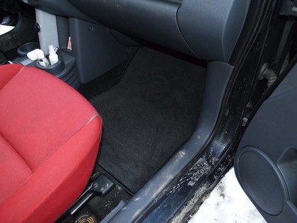 Ворсовые коврики на Mitsubishi Colt VI 2002 - 2012 в Саратове