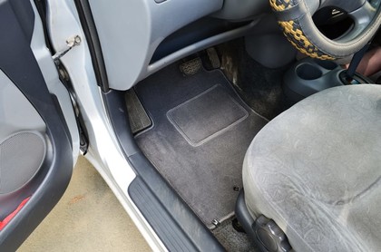 Ворсовые коврики на Toyota Yaris I 1999 - 2005 в Саратове