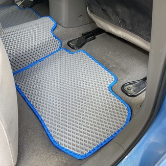 Коврики на Nissan Leaf (ZE0) 2009 - 2012 в Саратове