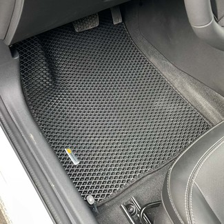 Коврики на Chevrolet Onix II 2019 - 2025 в Саратове