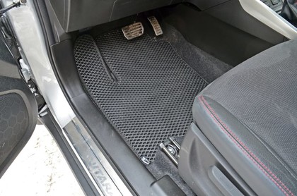 Ворсовые коврики на Suzuki Vitara 2014 - 2025 в Саратове