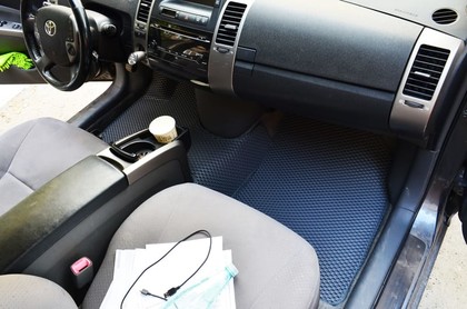 Ворсовые коврики на Toyota Prius (20) 2004 - 2009 в Саратове