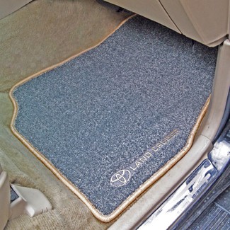 Ворсовые коврики на Toyota Land Cruiser 100 1998 - 2007 в Саратове