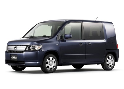 Коврики на Honda Mobilio Spike 2002 - 2008 в Саратове