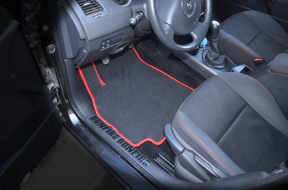 Коврики на Renault Megane II 2002 - 2008 в Саратове