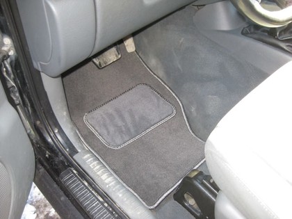 Ворсовые коврики на Jeep Liberty (KJ) 2001 - 2007 в Саратове