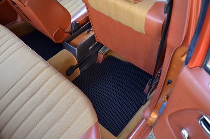 Ворсовые коврики на Mercedes W123 1975 - 1986 в Саратове