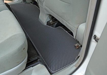 Ворсовые коврики на Toyota Prius Alpha 2011 - 2021 в Саратове