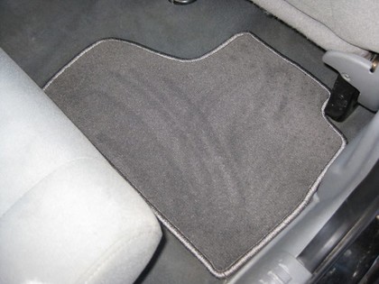 Ворсовые коврики на Jeep Liberty (KJ) 2001 - 2007 в Саратове
