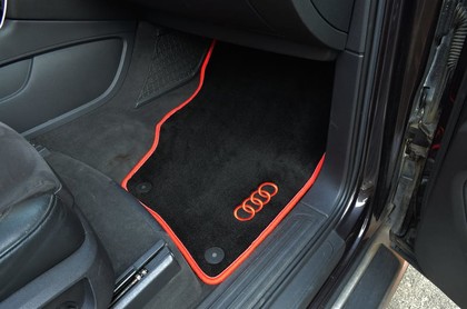 Ворсовые коврики на Audi Q7 I 2005 - 2015 в Саратове