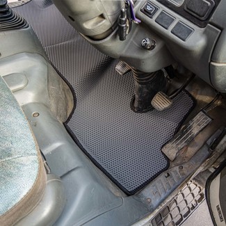 Ворсовые коврики на Mitsubishi Fuso Canter VI узкая кабина 1991 - 2010 в Саратове