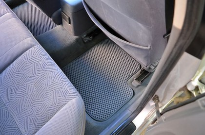 Ворсовые коврики на Toyota Avensis I 1997 - 2002 в Саратове