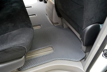 Ворсовые коврики на Toyota Alphard (H10) 2002 - 2008 в Саратове