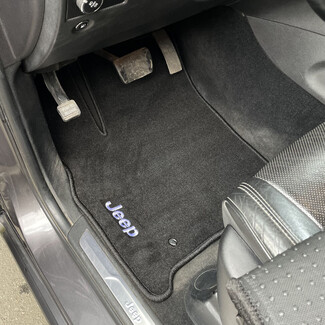 Коврики на Jeep Grand Cherokee (WK2) 2010 - 2022 в Саратове