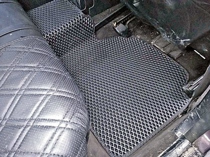Ворсовые коврики на Mercedes 190 (W201) 1982 - 1993 в Саратове