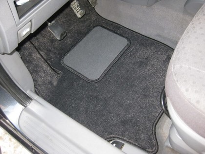 Ворсовые коврики на KIA Carens I 1999 - 2006 в Саратове
