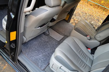 Ворсовые коврики на Toyota Sienna III 2010 - 2020 в Саратове