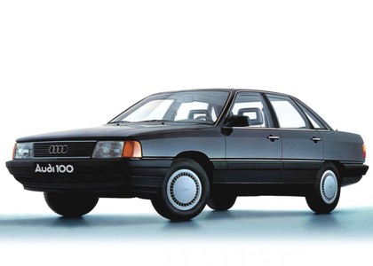 Ворсовые коврики на Audi 100 (C3) 1982 - 1991 в Саратове
