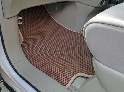 Ворсовые коврики на Toyota Estima III 2006 - 2019 в Саратове