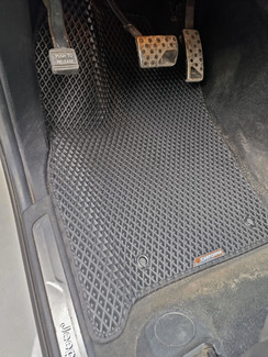 Ворсовые коврики на Jeep Grand Cherokee (WK2) 2010 - 2022 в Саратове