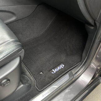 Коврики на Jeep Grand Cherokee (WK2) 2010 - 2022 в Саратове
