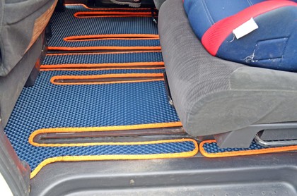 Ворсовые коврики на Nissan Serena (C25) 2005 - 2010 в Саратове