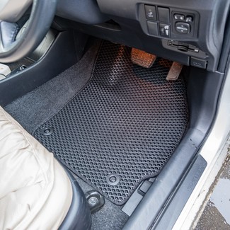 Ворсовые коврики на Toyota Prius (30) 2009 - 2016 в Саратове