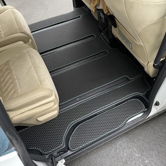 Ворсовые коврики на Toyota Vellfire (H30) 2015 - 2023 в Саратове