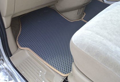 Ворсовые коврики на Nissan Serena (C24) 1999 - 2005 в Саратове