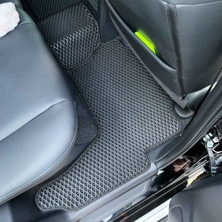 Ворсовые коврики на Mitsubishi Pajero Sport III 2015 - 2025 в Саратове